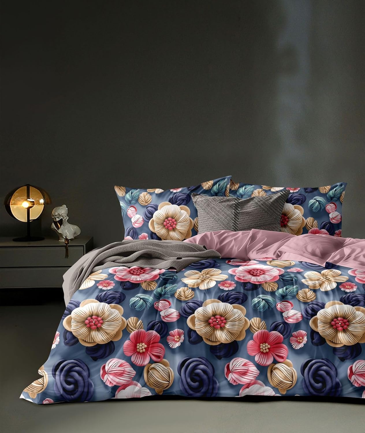 7D Design Queen Size Bedsheet (228x254 Inch) with 2 Pillow Covers (19x29 Inch)