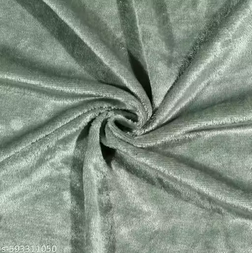 Woolen velvet Elastic Fitted Bedsheet With 2 Pillow Cover - Green